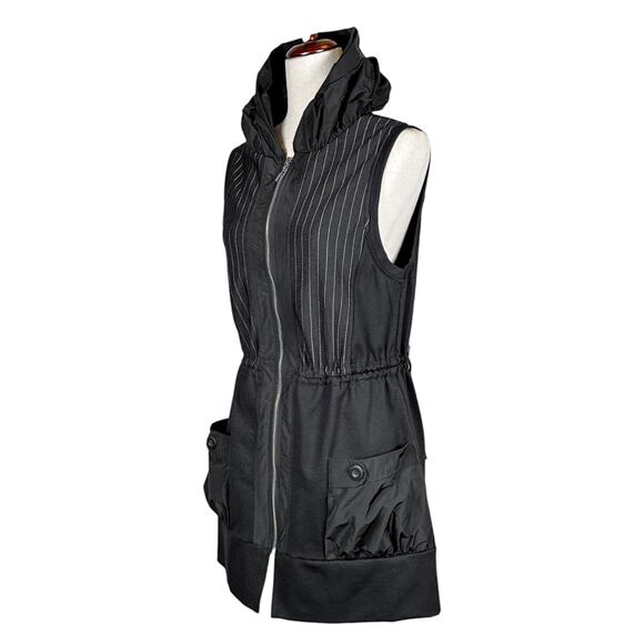 Women's Pinstripe Vest Black by Reina Lee Zipper Size M NWT - Picture 2 of 9